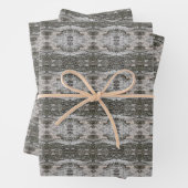 Feuille De Papier Cadeau Peril Tree Bark Patterned (En situation)