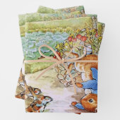 Feuille De Papier Cadeau Peter le lapin Tumbling dans Vegie Patch (En situation)