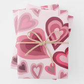 Feuille De Papier Cadeau Pink and Red Layered Heart Pattern (En situation)