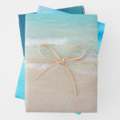 Feuille De Papier Cadeau Plage d'eau de mer Bleue (En situation)