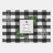 Feuille De Papier Cadeau Plaid de Snowman Buffalo | Noir et blanc (Devant 3)