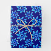 Feuille De Papier Cadeau Planche de bleu (En situation)