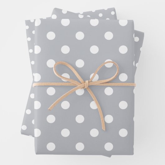 Feuille De Papier Cadeau Polka classique gris point / gris (En situation)