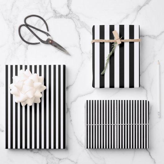 Feuille De Papier Cadeau Rayures noires et blanches (Recto)
