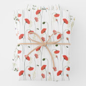 Feuille De Papier Cadeau Red Poppy and Green Leaves Purple Flowers Patterns (En situation)