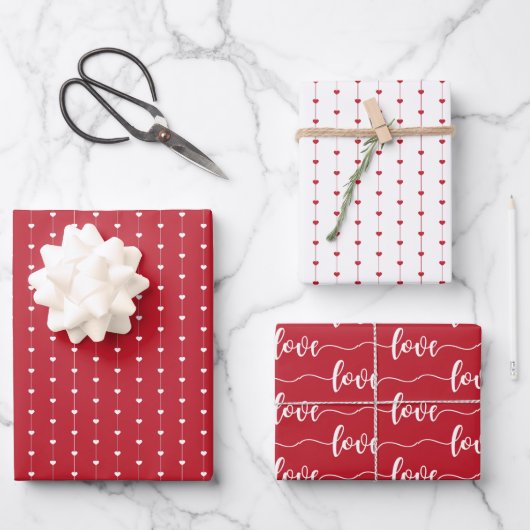 Feuille De Papier Cadeau Red & White Hearts Script Love Valentine's Day (Recto)