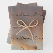 Feuille De Papier Cadeau Rêve, rêve, rêve (En situation)