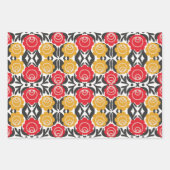 Feuille De Papier Cadeau Russe Fleurs et oiseaux noirs rouges noirs (Devant)