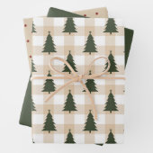 Feuille De Papier Cadeau Russe Green Red Noël Tree Holiday (En situation)