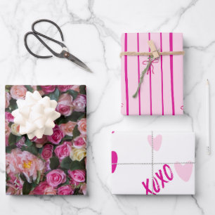 Feuille De Papier Cadeau Saint Valentin Fleurs, Coeurs et Bows