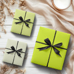 Feuille De Papier Cadeau Shades Neon Chartreuse<br><div class="desc">Feuilles de papier d'enveloppement moderne Shades Neon Chartreuse. Belle trois couleurs pour compléter votre cadeau.</div>