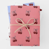 Feuille De Papier Cadeau simple cerise (En situation)