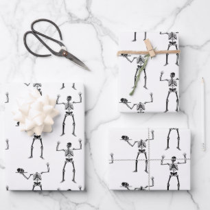 Feuille De Papier Cadeau Skeletons D'Halloween, Baguette Ou Traite, Boo