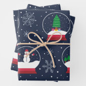 Feuille De Papier Cadeau Snowglobe avec Noël Snowman (En situation)