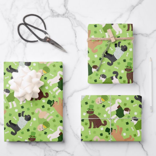 Feuille De Papier Cadeau St. Patrick's Day Labradoodle / Goldendoodle (Recto)
