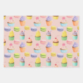 Feuille De Papier Cadeau Sucres motifs cupcakes et macarons (Devant 2)