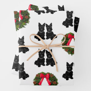 Feuille De Papier Cadeau Terriers écossais avec couronne de Noël