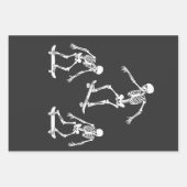 Feuille De Papier Cadeau Trois skateboard Éffrayant Skeleton Halloween (Devant)