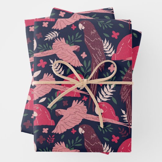 Feuille De Papier Cadeau Tropical Ara Parrot Leaves Pattern (En situation)