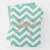 Feuille De Papier Cadeau Turquoise Pastel et Chevron Mariage Anniversaire B (En situation)
