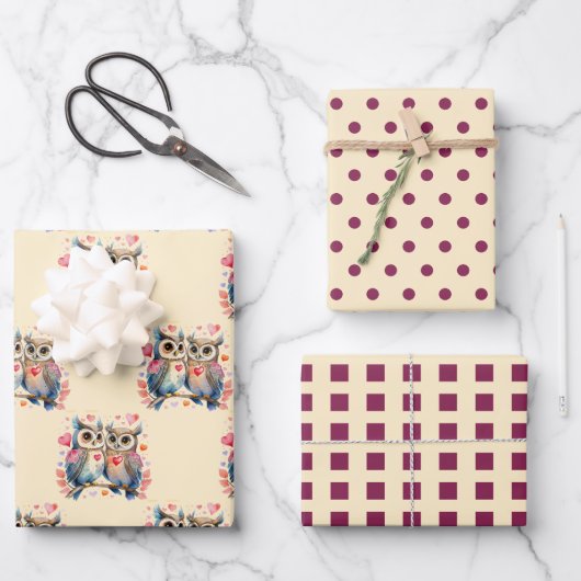 Feuille De Papier Cadeau Valentine choux mignon points motif carré violet (Recto)