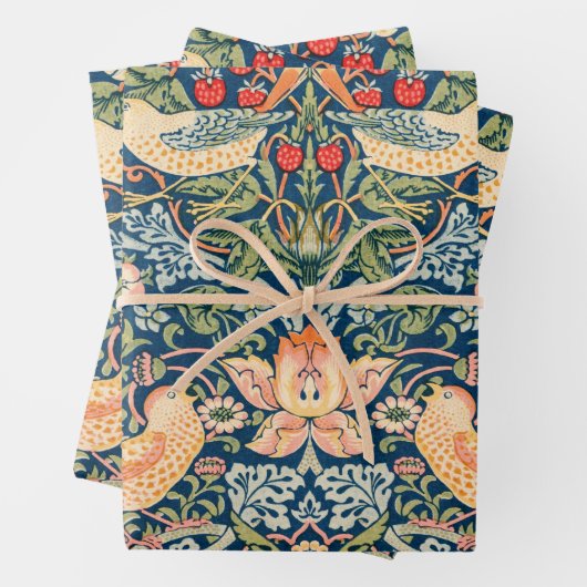 Feuille De Papier Cadeau William Morris Strawberry Thief  (En situation)