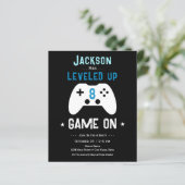 Feuille de papier de jeu vidéo pour le huitième an (Debout devant)