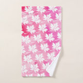 Feuille d'érable rose lavis à l'aquarelle et monog (Serviette à main)