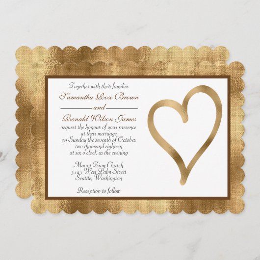 Feuille d'or avec faire-part de mariage à coeur ou