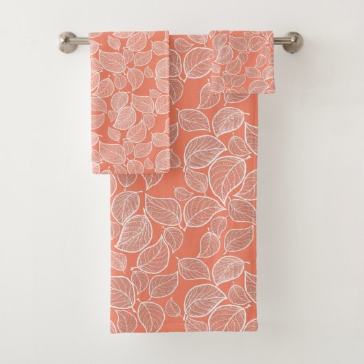 Feuilles blanches sur serviette orange (En situation)
