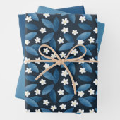 Feuilles bleus et fleurs blanches sur Arrière - pl (En situation)