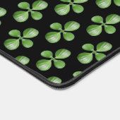 Feuilles d'arbre en Jade Vert sur Fond Noir (Coin)