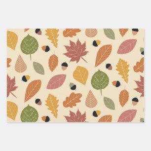 Feuilles d'automne avec glands en brun terracotta