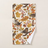 Feuilles d'automne, baies, champignons et fleurs (Serviette à main)