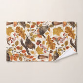 Feuilles d'automne, baies, champignons et fleurs (Serviette à main)