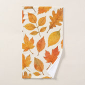 Feuilles d'automne classiques sur la saison blanch (Serviette à main)