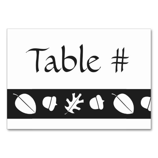 Feuilles d'automne sur la carte de table noire (Devant)