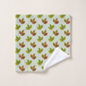 Feuilles de baie boho sur fond vert laurier clair (Gant de toilette)