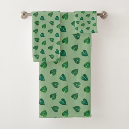 Feuilles de Bodhi vertes sur du laurier vert (En situation)