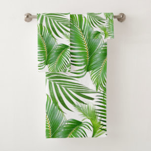 Feuilles de palmier vert élégant sur fond blanc