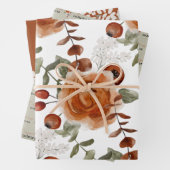 Feuilles de papier d'emballage floral d'automne  (En situation)