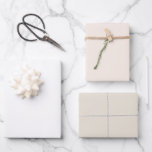 Feuilles de papier d'enveloppement blanc massif<br><div class="desc">Un magnifique trio de couleurs de feuilles de papier d'emballage vintage,  lin et blanc éclatant. Un compliment à vos cadeaux pour toute occasion spéciale,  événement ou saison des fêtes.</div>