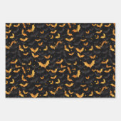 Feuilles de papier enveloppant des chauves-souris (Devant)