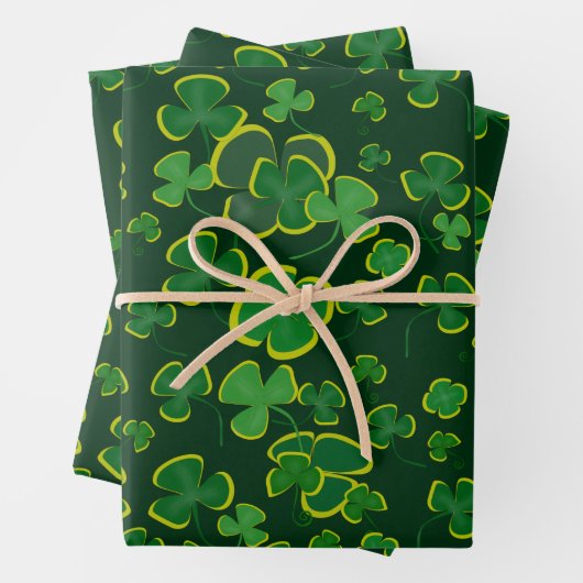 Feuilles de papier shamrocks (En situation)
