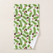 Feuilles de pin de Noël, cônes et baies sur blanc (Serviette à main)