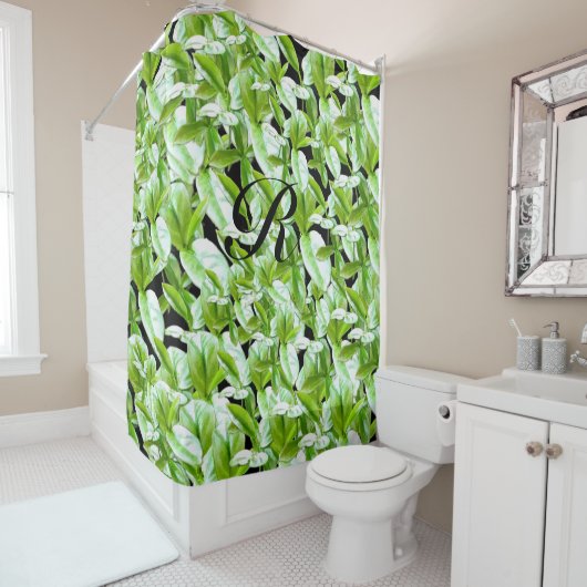 Feuilles de rideau de douche monogramme vert (En situation)