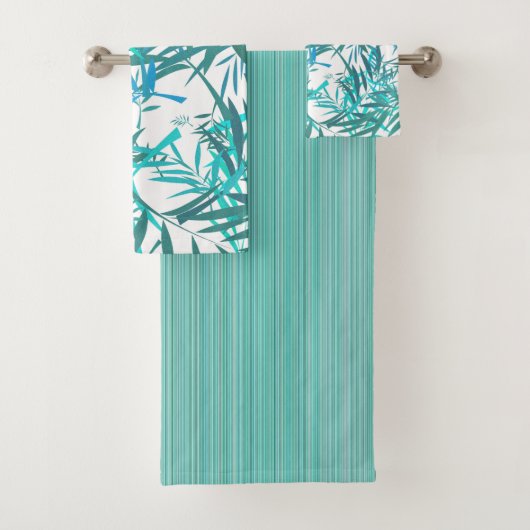 Feuilles de saule aquatique et serviettes de bain (En situation)