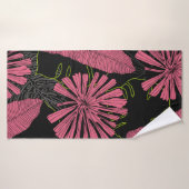 Feuilles tropicaux dessinés à la main. Plante exot (Serviette de bain)