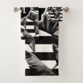 Feuilles tropicaux noirs et blancs (En situation)