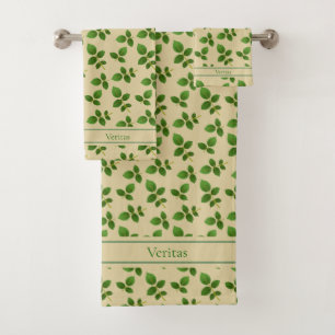 Feuilles vertes chic sur beige chanceux